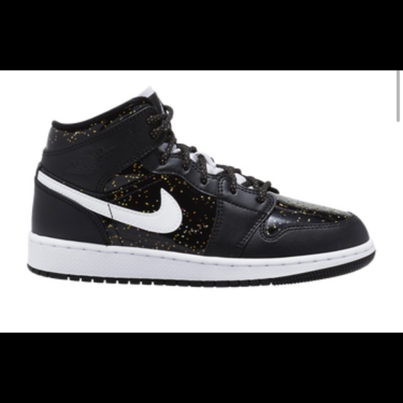 Jordan an1 mid Clearance